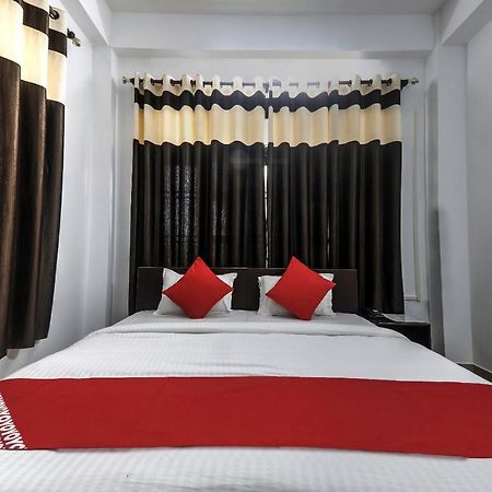 Oyo 13927 Green View Guest House Dispur Bagian luar foto