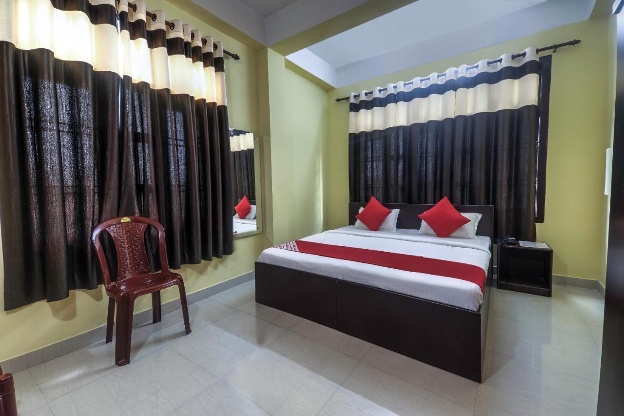 Oyo 13927 Green View Guest House Dispur Bagian luar foto