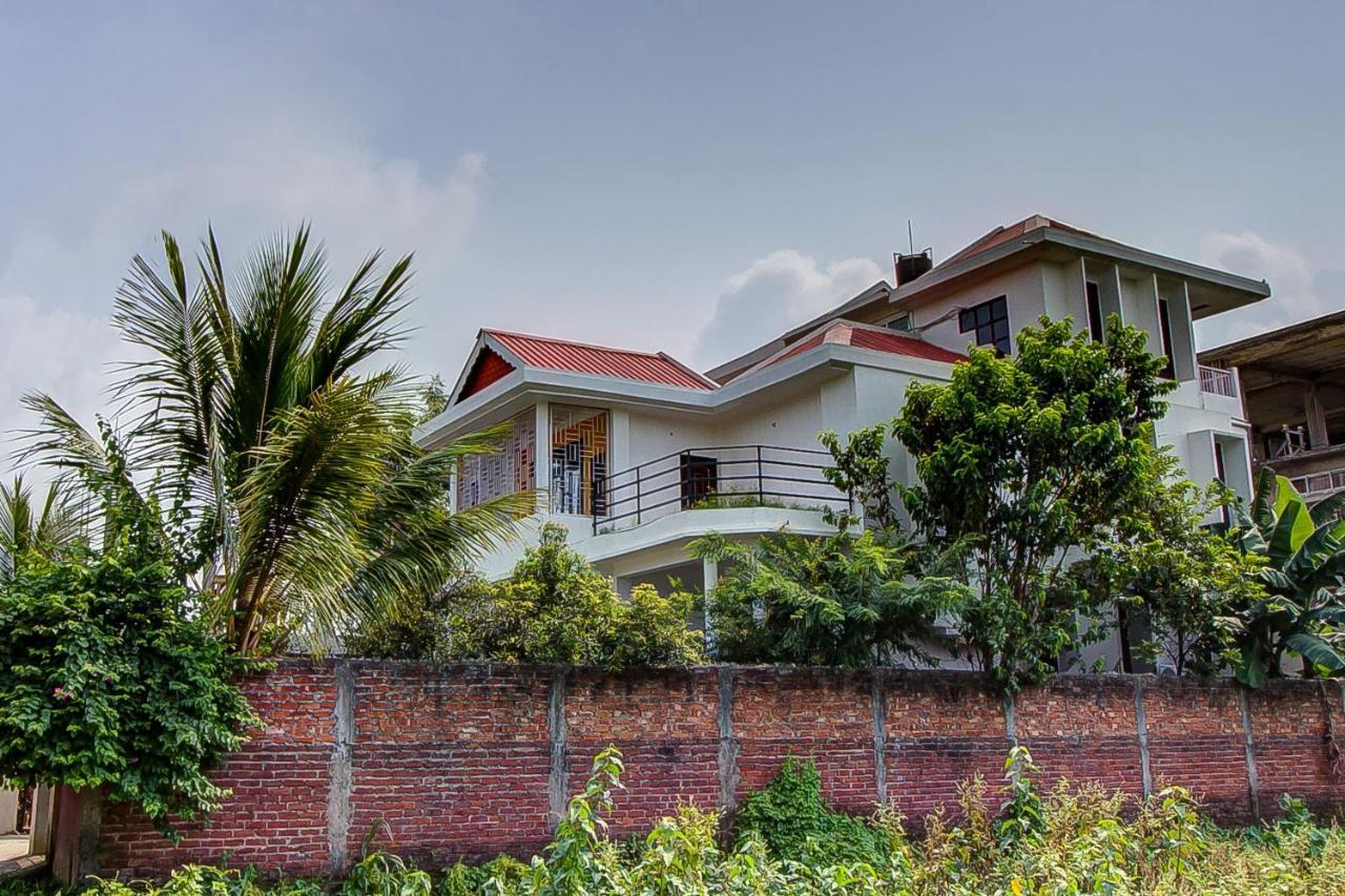 Oyo 13927 Green View Guest House Dispur Bagian luar foto